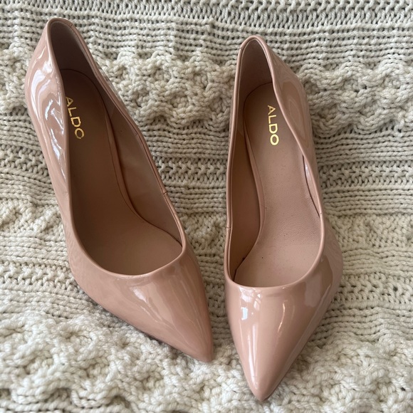 Aldo Stessy Nude Pump High Heels, size 6, brand new w/ slight scratch. - Picture 1 of 4